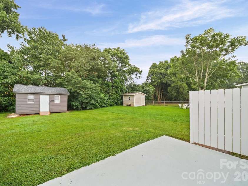 304 Ford Street, Cramerton, NC 28032.  MLS# CAR4411490, YatesRealty ID 42015. 
