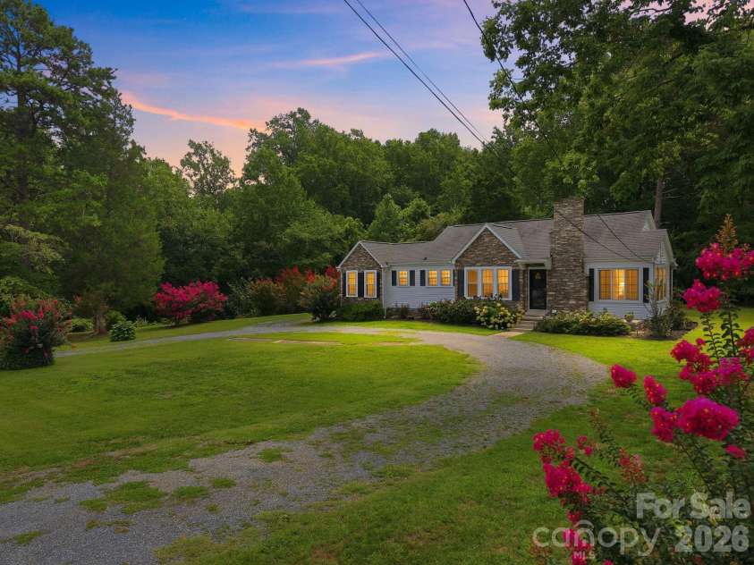 403 Peeler Street, Salisbury, NC 28146.  MLS# CAR4412472, YatesRealty ID 42016. 