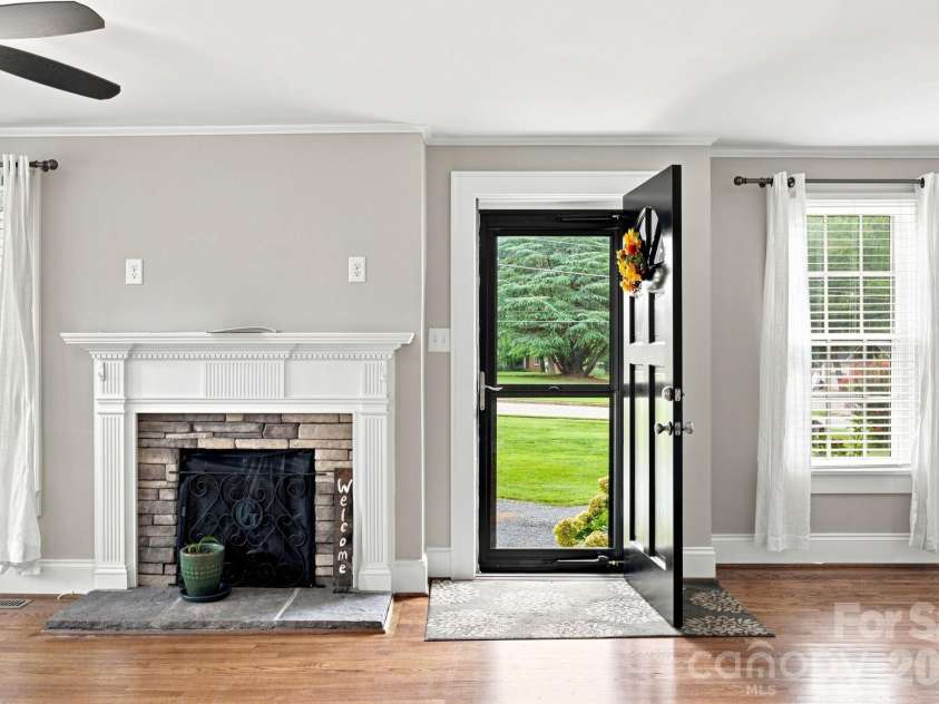 403 Peeler Street, Salisbury, NC 28146.  MLS# CAR4412472, YatesRealty ID 42016. 