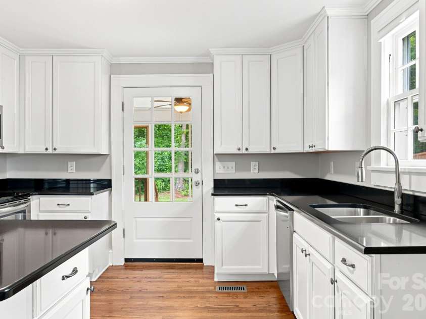 403 Peeler Street, Salisbury, NC 28146.  MLS# CAR4412472, YatesRealty ID 42016. 