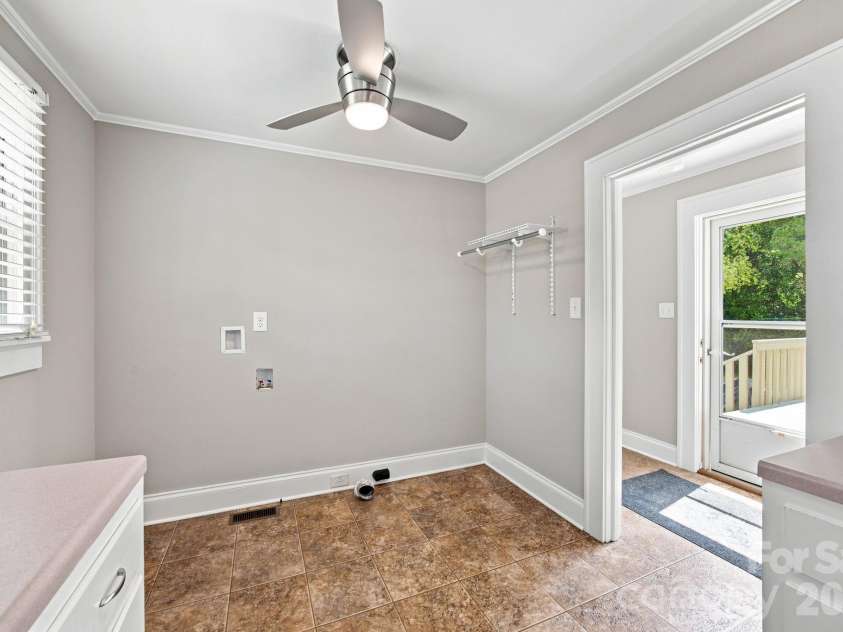 403 Peeler Street, Salisbury, NC 28146.  MLS# CAR4412472, YatesRealty ID 42016. 