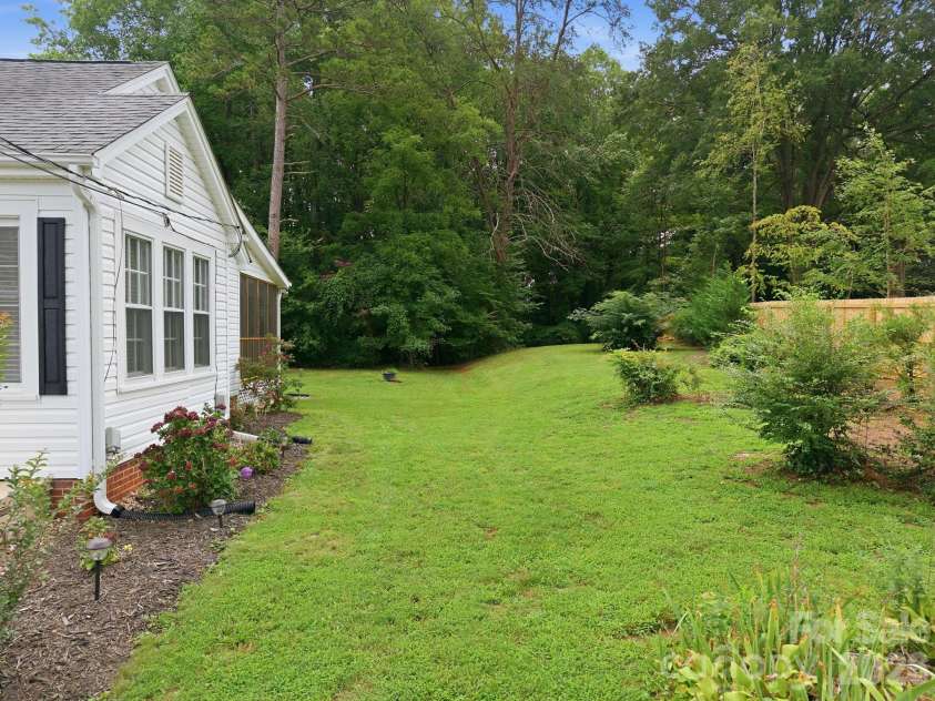 403 Peeler Street, Salisbury, NC 28146.  MLS# CAR4412472, YatesRealty ID 42016. 