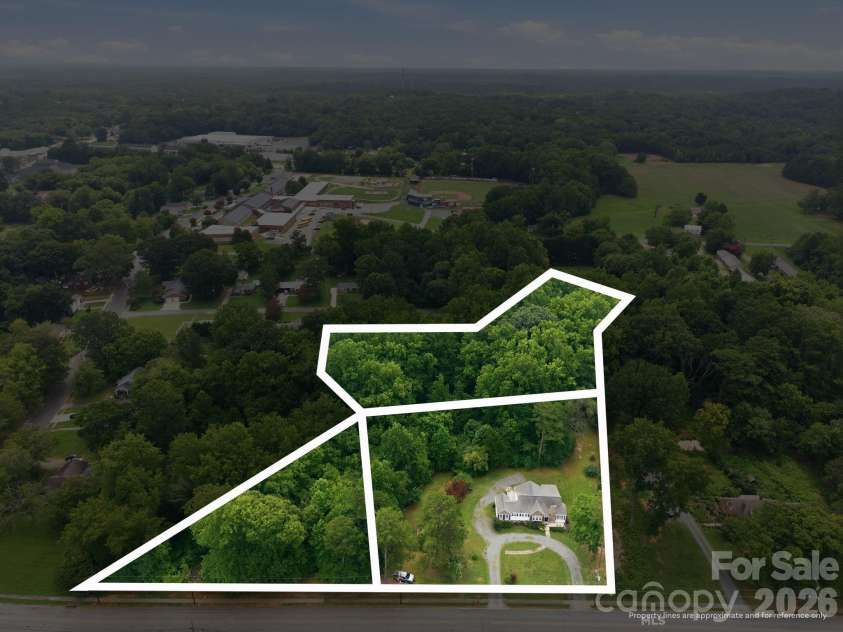 403 Peeler Street, Salisbury, NC 28146.  MLS# CAR4412472, YatesRealty ID 42016. 
