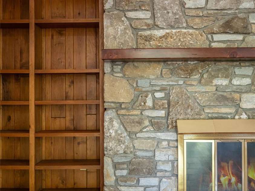25 Forest Road, Asheville, NC 28803.  MLS# CAR4412370, YatesRealty ID 42019. 