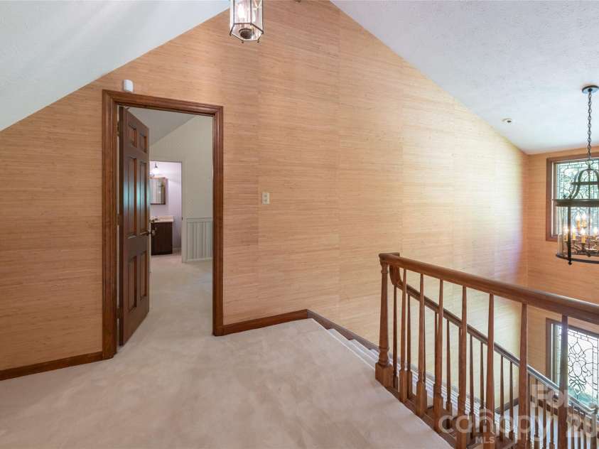 25 Forest Road, Asheville, NC 28803.  MLS# CAR4412370, YatesRealty ID 42019. 