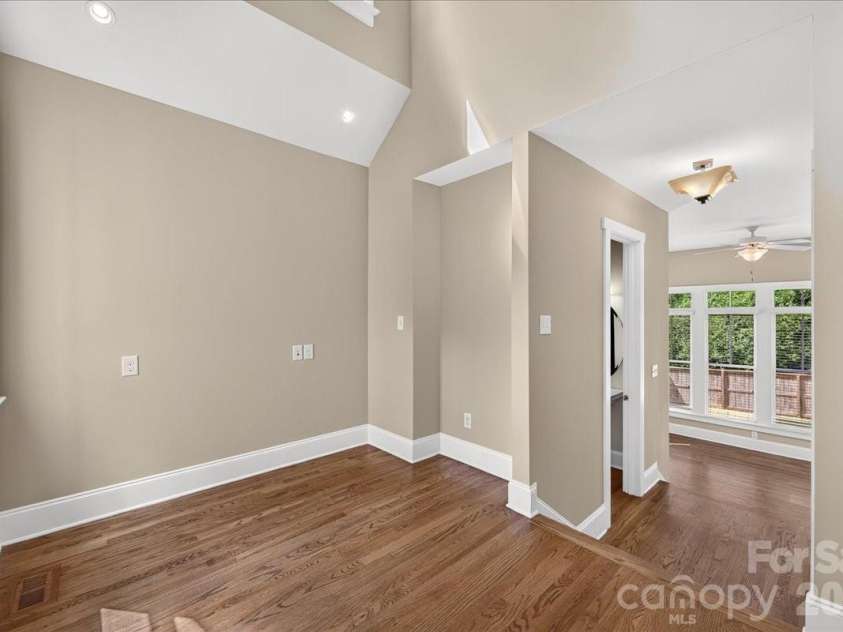 729 Charles Avenue, Charlotte, NC 28205.  MLS# CAR4412139, YatesRealty ID 42022. 