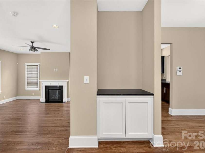729 Charles Avenue, Charlotte, NC 28205.  MLS# CAR4412139, YatesRealty ID 42022. 