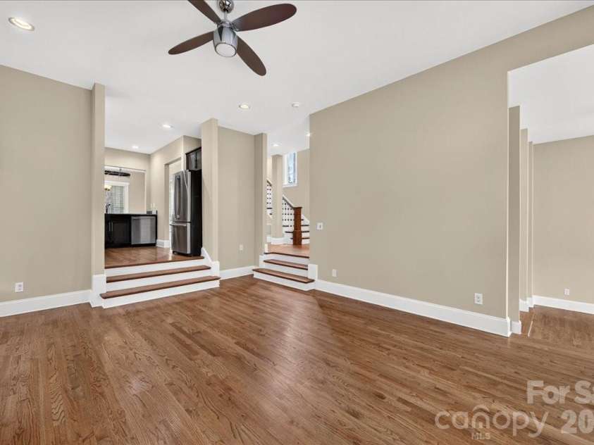 729 Charles Avenue, Charlotte, NC 28205.  MLS# CAR4412139, YatesRealty ID 42022. 