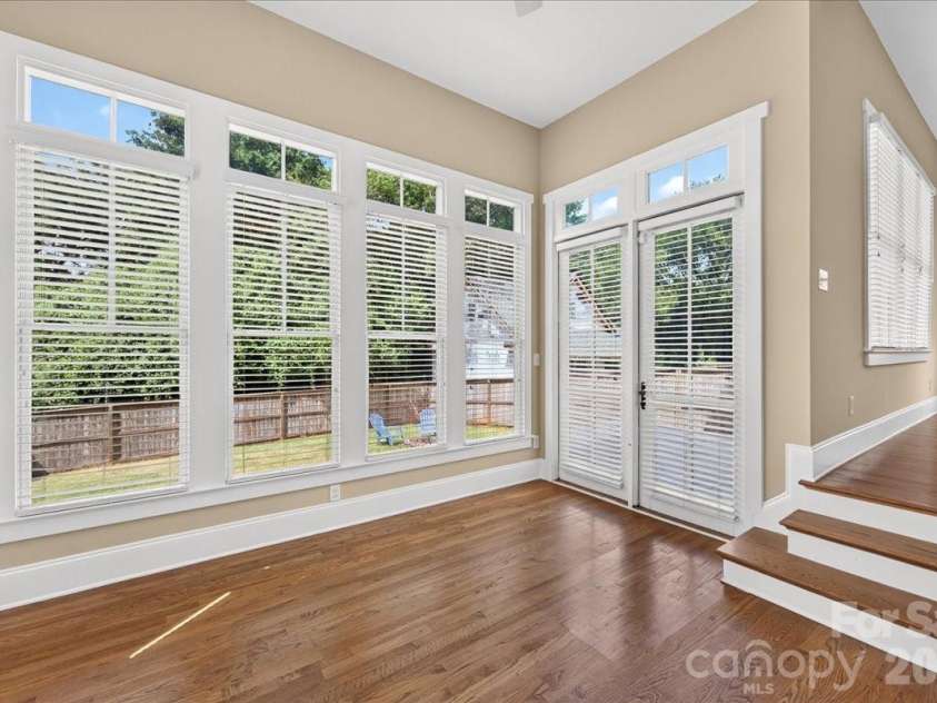 729 Charles Avenue, Charlotte, NC 28205.  MLS# CAR4412139, YatesRealty ID 42022. 