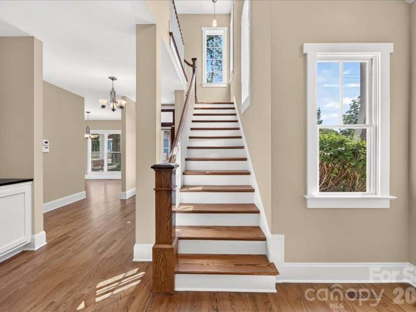 729 Charles Avenue, Charlotte, NC 28205.  MLS# CAR4412139, YatesRealty ID 42022. 