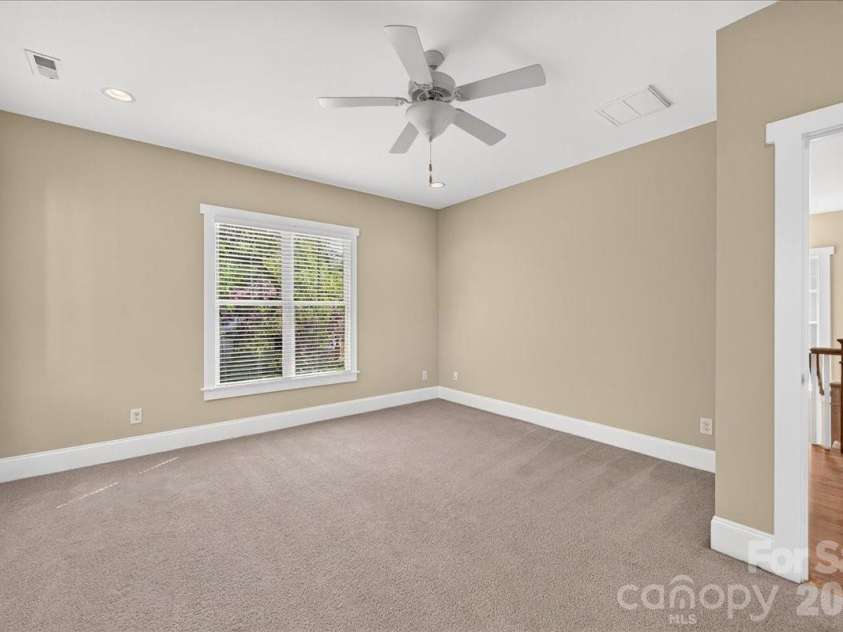 729 Charles Avenue, Charlotte, NC 28205.  MLS# CAR4412139, YatesRealty ID 42022. 