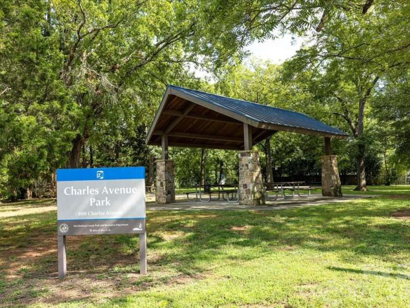 729 Charles Avenue, Charlotte, NC 28205.  MLS# CAR4412139, YatesRealty ID 42022. 