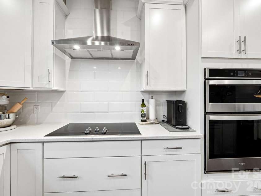 11023 Stetler Street, Charlotte, NC 28204.  MLS# CAR4408205, YatesRealty ID 42027. Kitchen