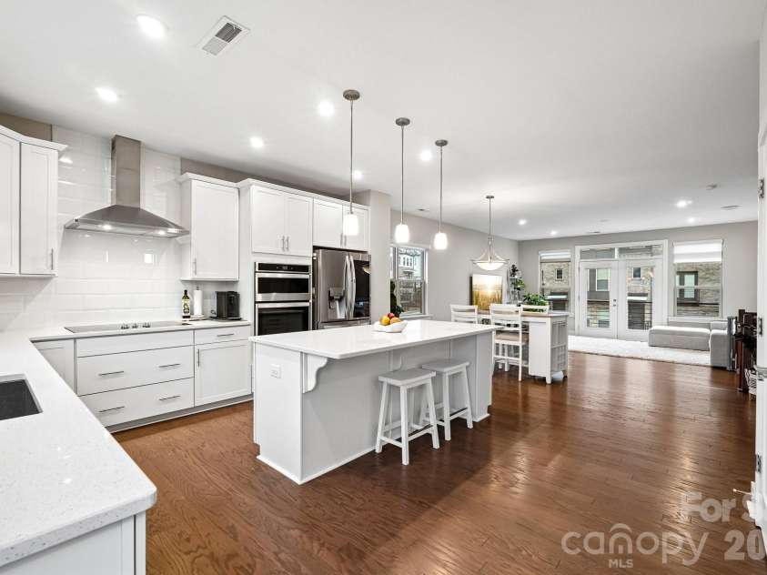 11023 Stetler Street, Charlotte, NC 28204.  MLS# CAR4408205, YatesRealty ID 42027. Kitchen
