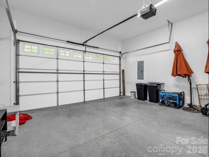 180 Ridgeview Drive, Hendersonville, NC 28792.  MLS# CAR4410645, YatesRealty ID 42029. 2-car garage.