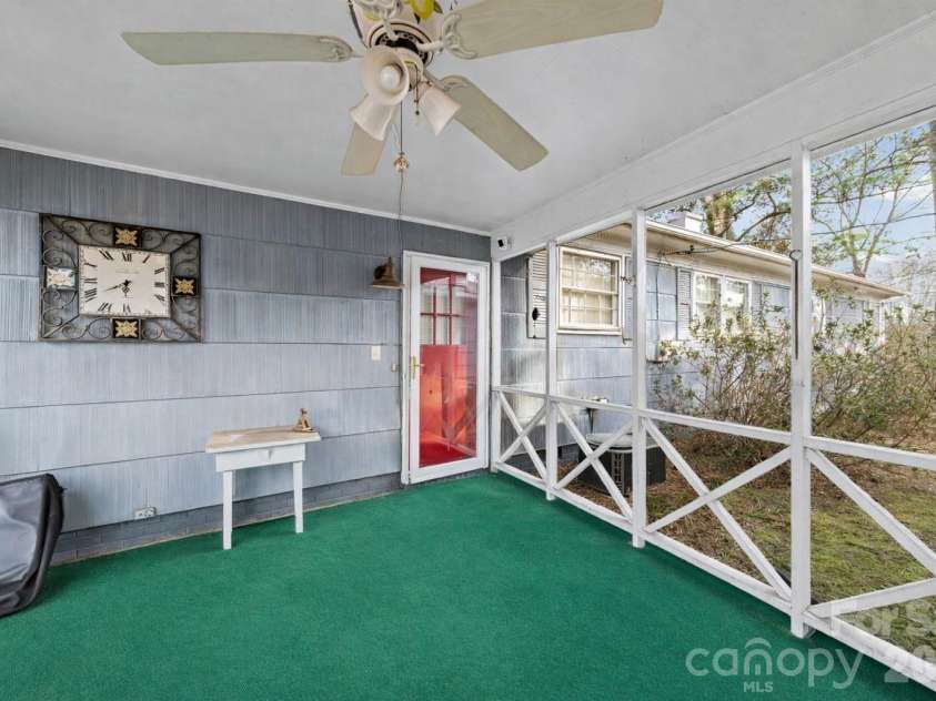5 Cartwright Street, York, SC 29745.  MLS# CAR4345349, YatesRealty ID 4203. 