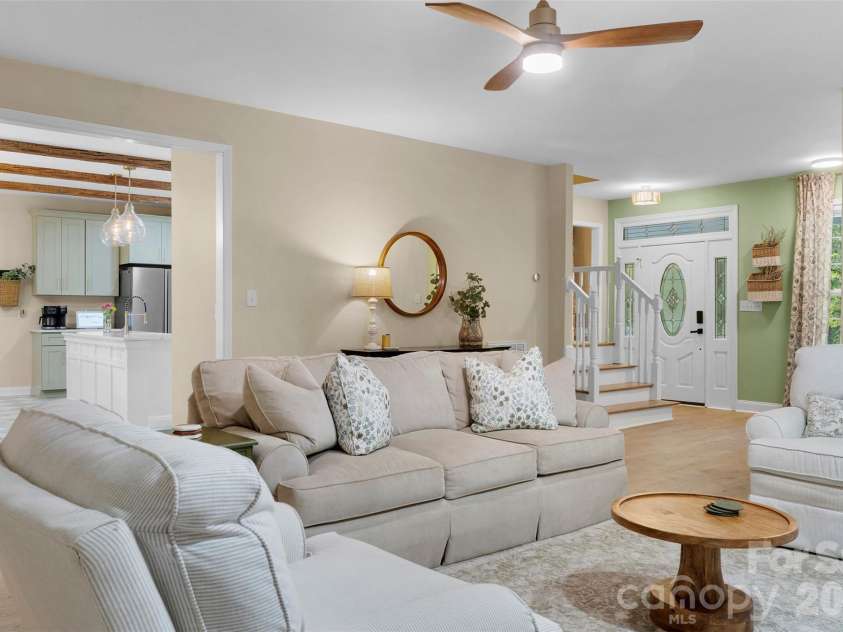7233 Ridge Road, Lexington, NC 27295.  MLS# CAR4412504, YatesRealty ID 42030. 