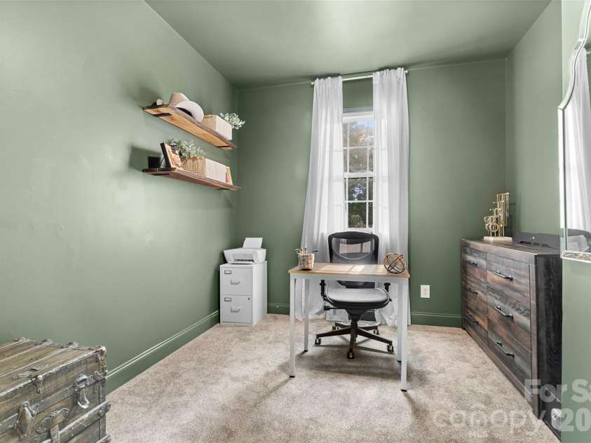 7233 Ridge Road, Lexington, NC 27295.  MLS# CAR4412504, YatesRealty ID 42030. 