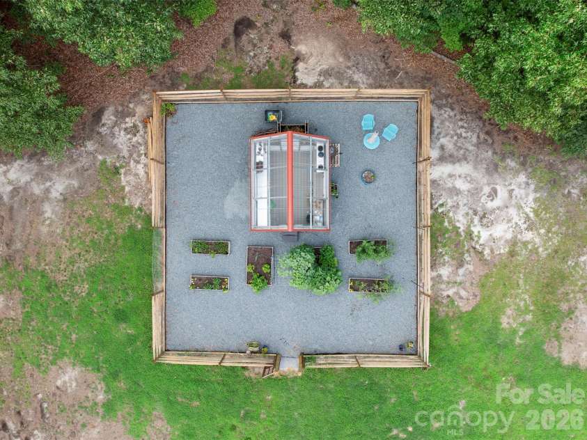 7233 Ridge Road, Lexington, NC 27295.  MLS# CAR4412504, YatesRealty ID 42030. 