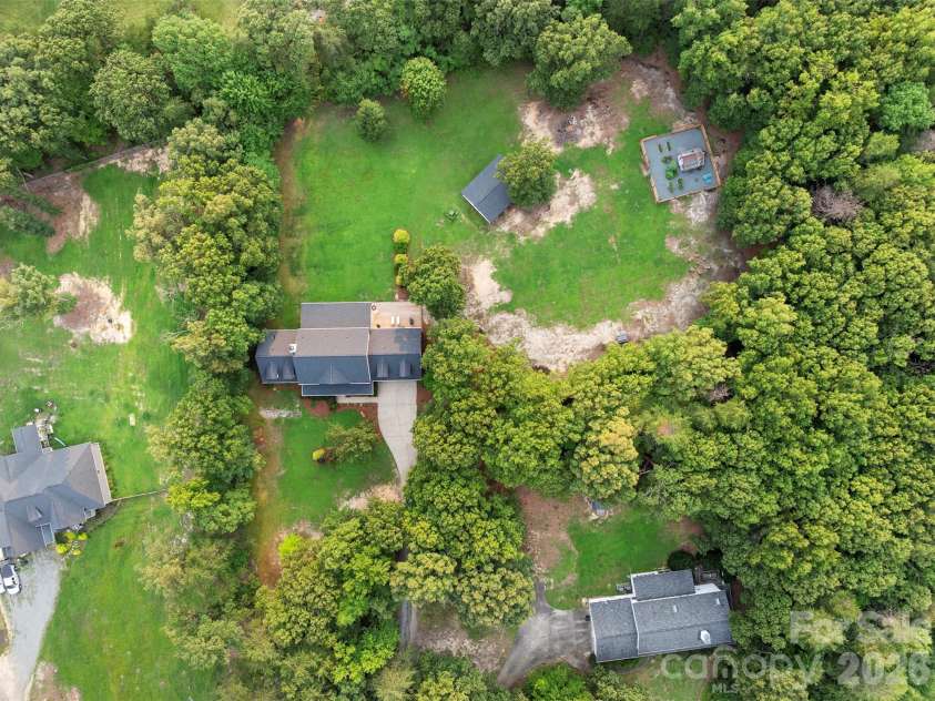 7233 Ridge Road, Lexington, NC 27295.  MLS# CAR4412504, YatesRealty ID 42030. 