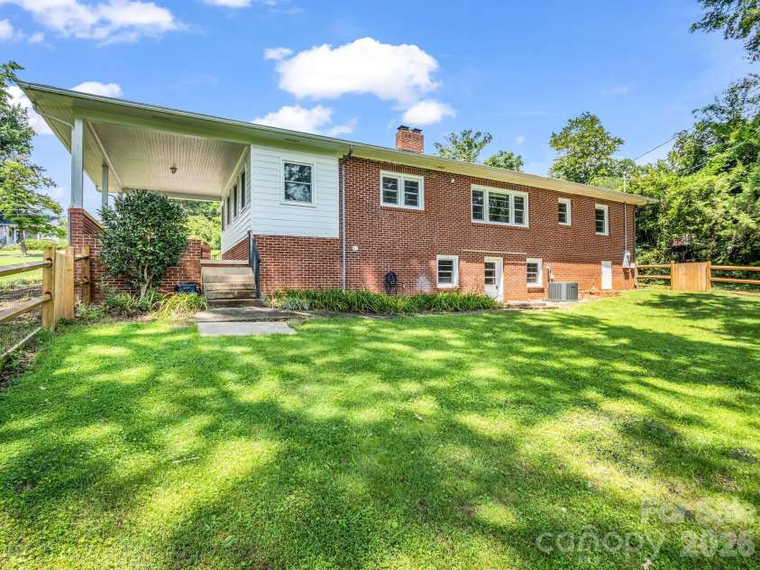 155 Fernwood Circle, Rutherfordton, NC 28139.  MLS# CAR4412471, YatesRealty ID 42032. 