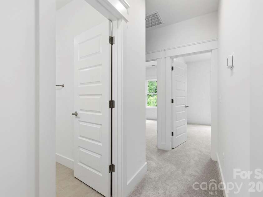 126 Collin Place, Asheville, NC 28804.  MLS# CAR4412516, YatesRealty ID 42033. 