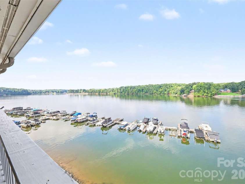9817 Emerald Point Drive, Charlotte, NC 28278.  MLS# CAR4411548, YatesRealty ID 42034. 