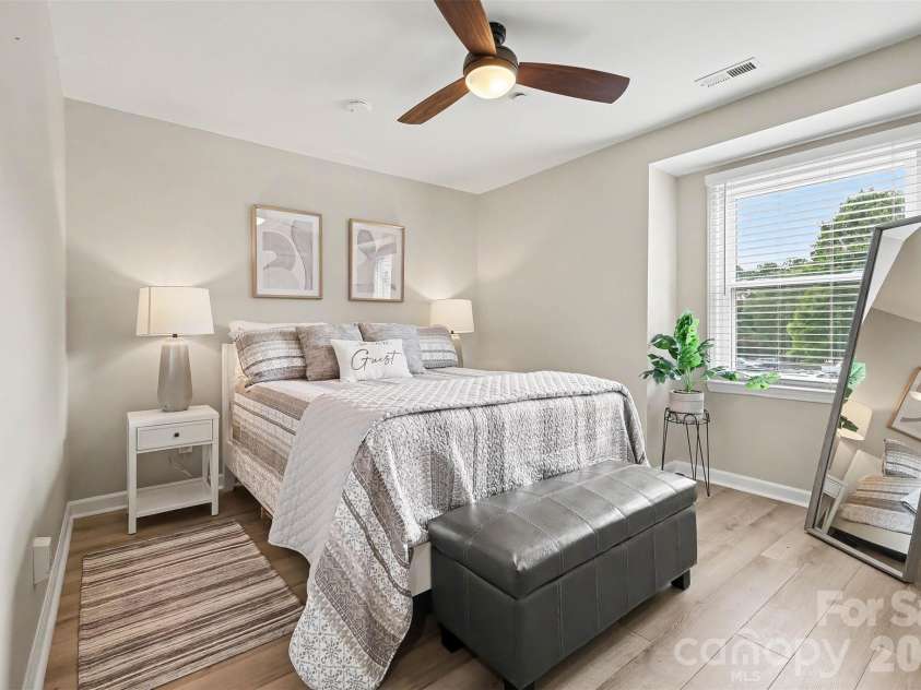9817 Emerald Point Drive, Charlotte, NC 28278.  MLS# CAR4411548, YatesRealty ID 42034. 