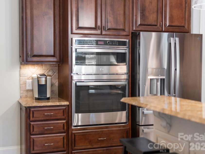 6708 Larrisa Court, Charlotte, NC 28226.  MLS# CAR4349827, YatesRealty ID 4204. 