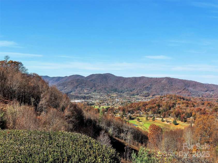 93 Lombard Street, Waynesville, NC 28786.  MLS# CAR4304075, YatesRealty ID 4204. 