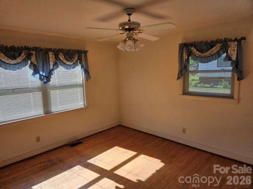 1210 Westover Circle, Rock Hill, SC 29732.  MLS# CAR4408213, YatesRealty ID 42041. 