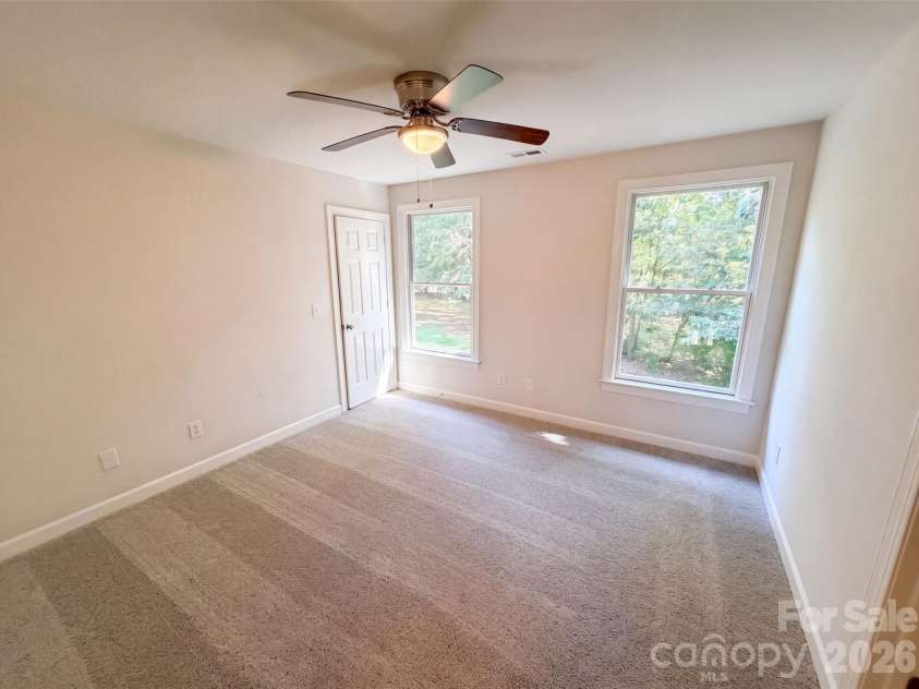 10124 Windtree Lane, Charlotte, NC 28215.  MLS# CAR4412602, YatesRealty ID 42042. 