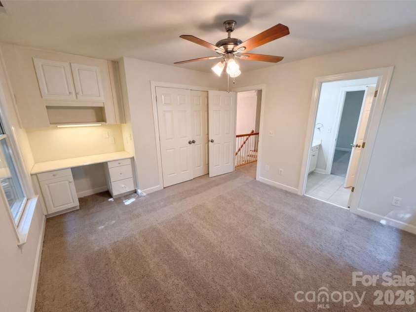 10124 Windtree Lane, Charlotte, NC 28215.  MLS# CAR4412602, YatesRealty ID 42042. 