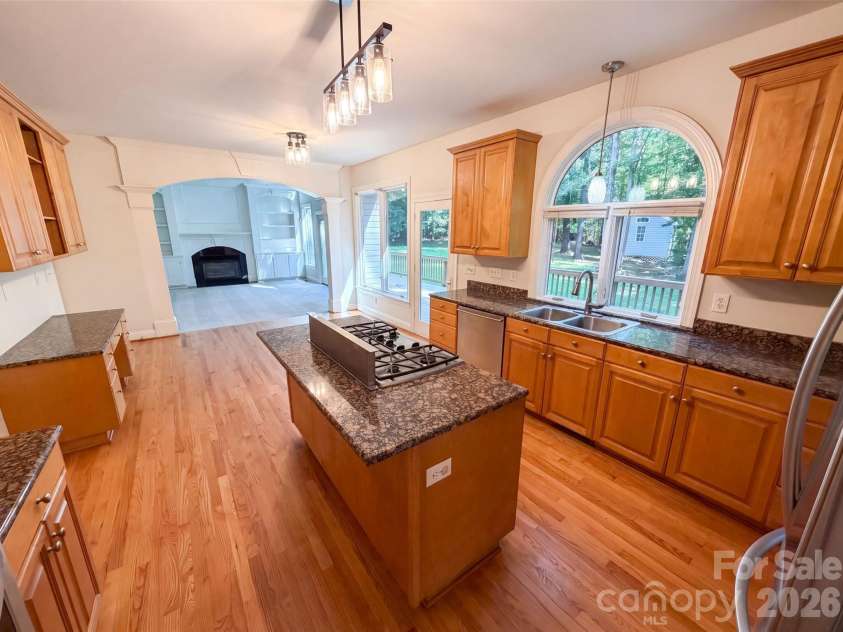 10124 Windtree Lane, Charlotte, NC 28215.  MLS# CAR4412602, YatesRealty ID 42042. Staged Photo