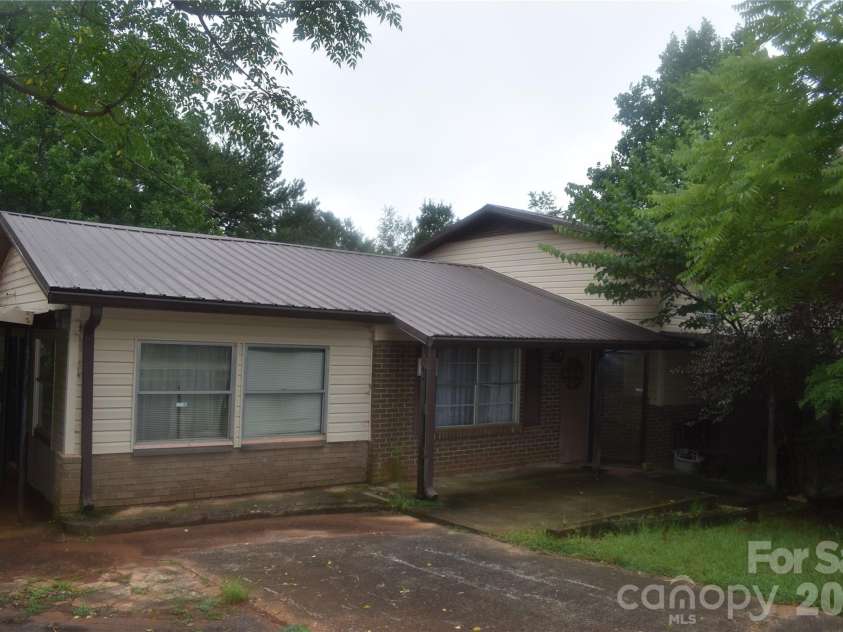 115 Weeks Road, Rutherfordton, NC 28139.  MLS# CAR4408582, YatesRealty ID 42043. 