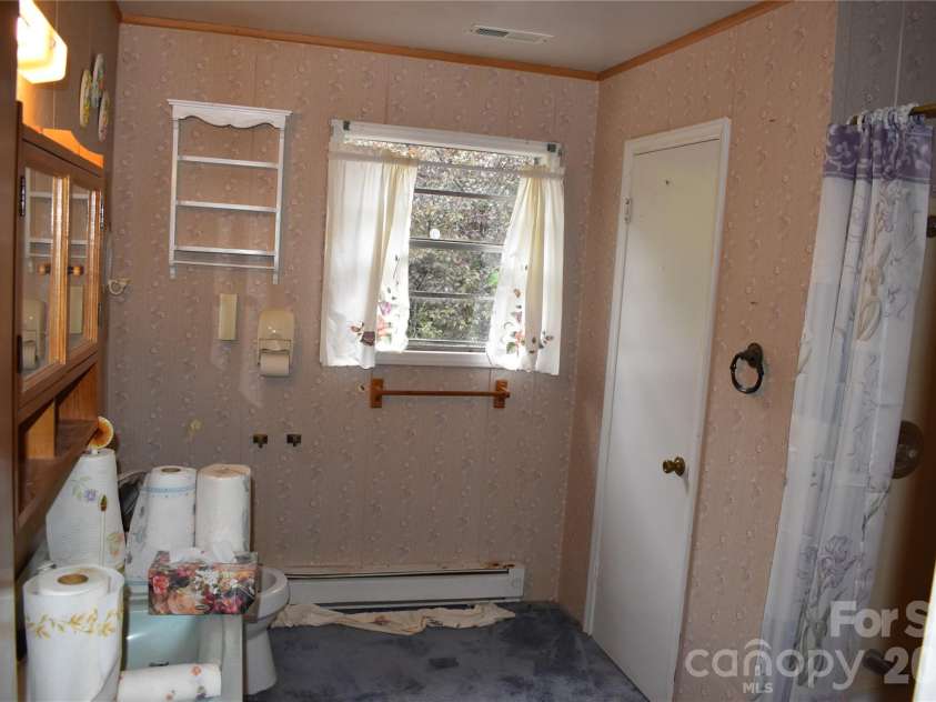115 Weeks Road, Rutherfordton, NC 28139.  MLS# CAR4408582, YatesRealty ID 42043. 