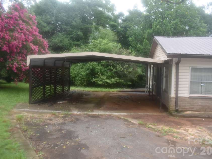 115 Weeks Road, Rutherfordton, NC 28139.  MLS# CAR4408582, YatesRealty ID 42043. 