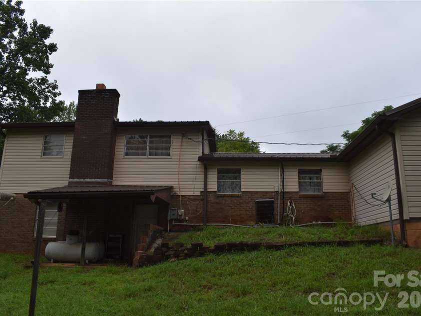 115 Weeks Road, Rutherfordton, NC 28139.  MLS# CAR4408582, YatesRealty ID 42043. 