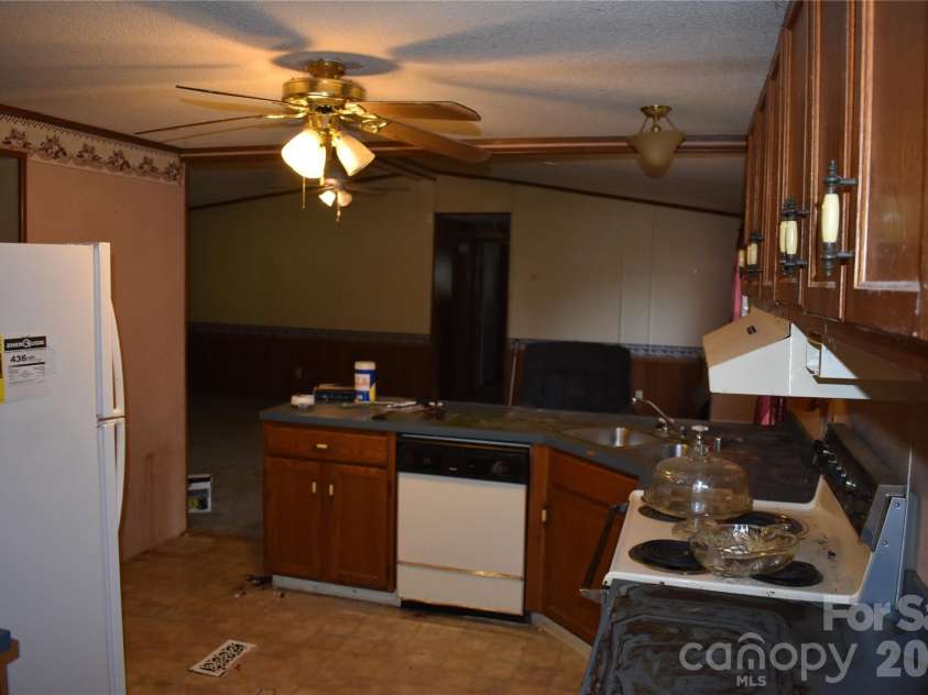 115 Weeks Road, Rutherfordton, NC 28139.  MLS# CAR4408582, YatesRealty ID 42043. 