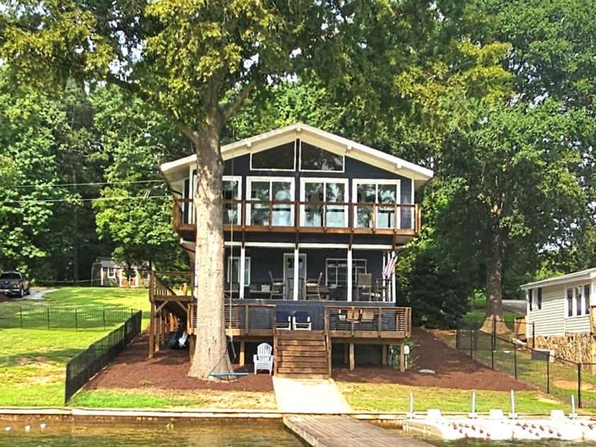634 Pinehaven Drive, New London, NC 28127.  MLS# CAR4411174, YatesRealty ID 42046. 