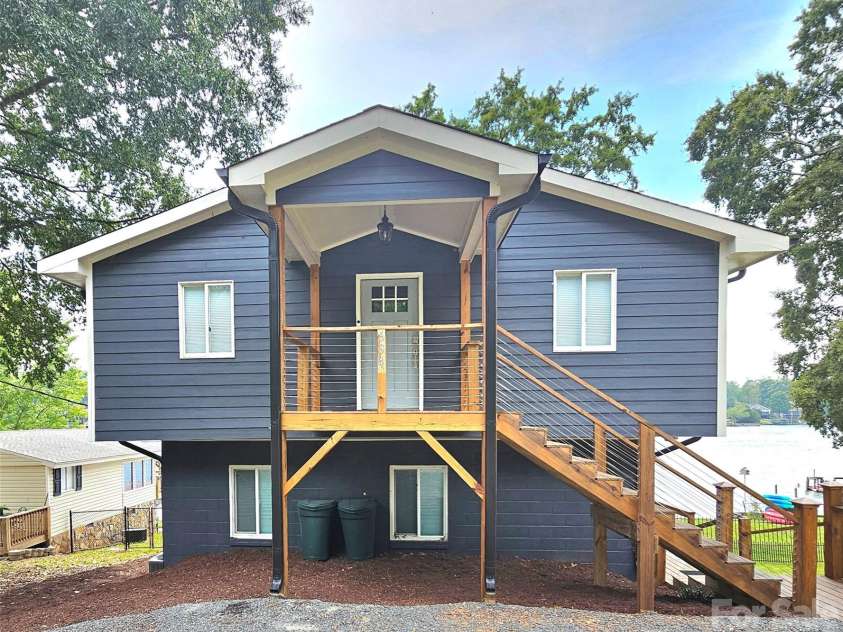 634 Pinehaven Drive, New London, NC 28127.  MLS# CAR4411174, YatesRealty ID 42046. 