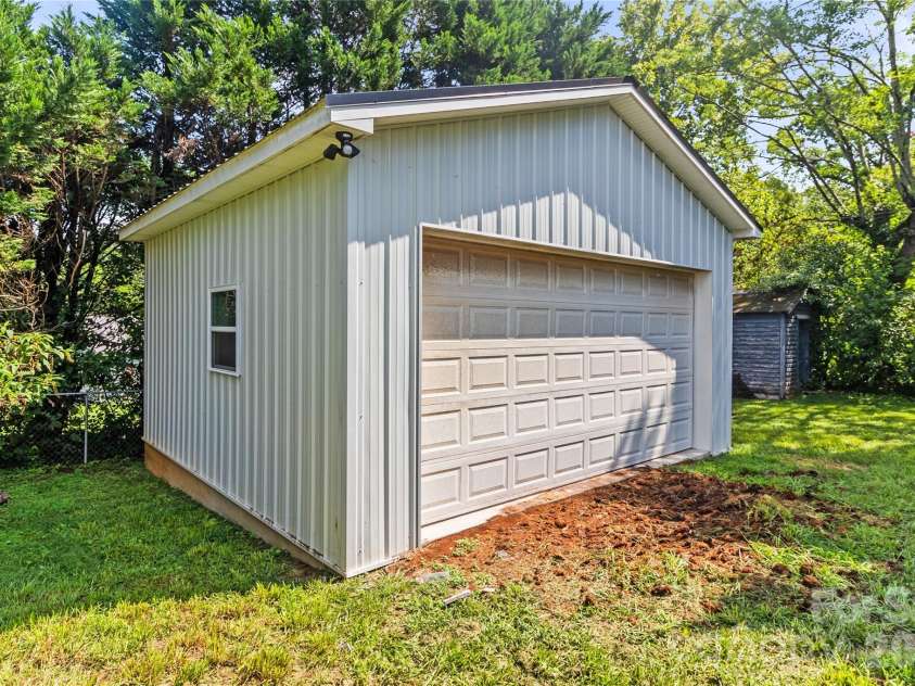 704 Pineburr Avenue, Valdese, NC 28690.  MLS# CAR4412120, YatesRealty ID 42049. 