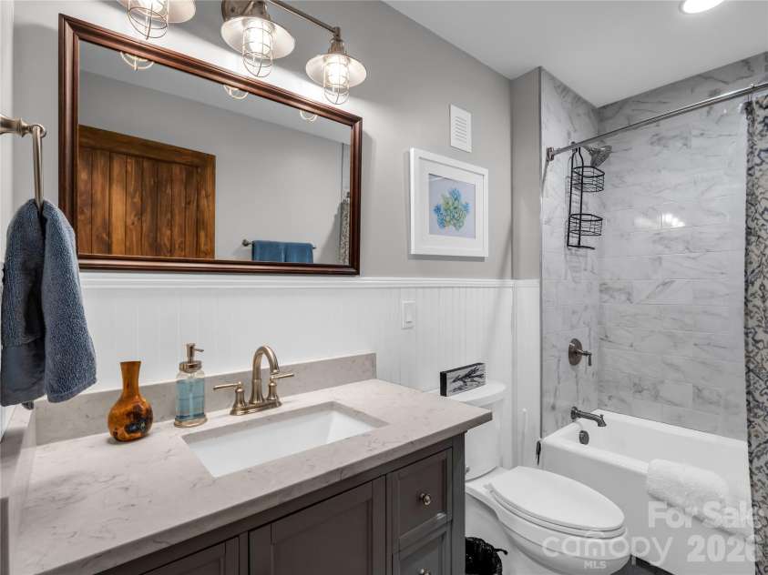 4 Western View Street, Black Mountain, NC 28711.  MLS# CAR4355063, YatesRealty ID 4205. 