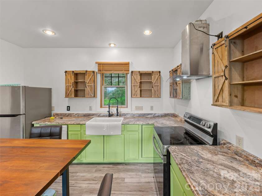 140 Falls Crossing Road, Burnsville, NC 28714.  MLS# CAR4393426, YatesRealty ID 42055. BRING YOUR VISION