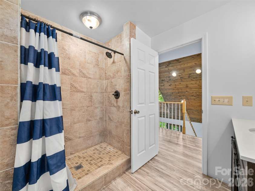 140 Falls Crossing Road, Burnsville, NC 28714.  MLS# CAR4393426, YatesRealty ID 42055. FULLBATH ON UPPER-LEVEL