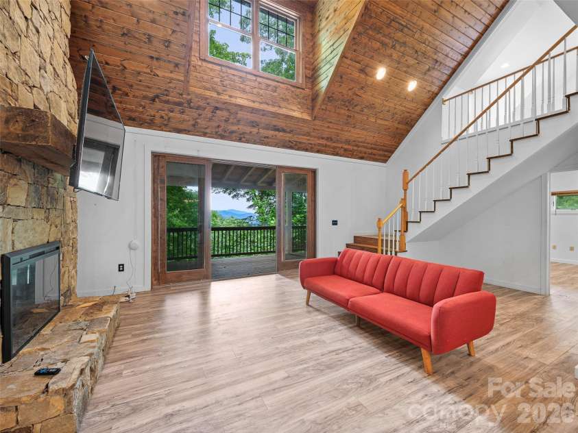 140 Falls Crossing Road, Burnsville, NC 28714.  MLS# CAR4393426, YatesRealty ID 42055. MOUNTAIN VIEWS!