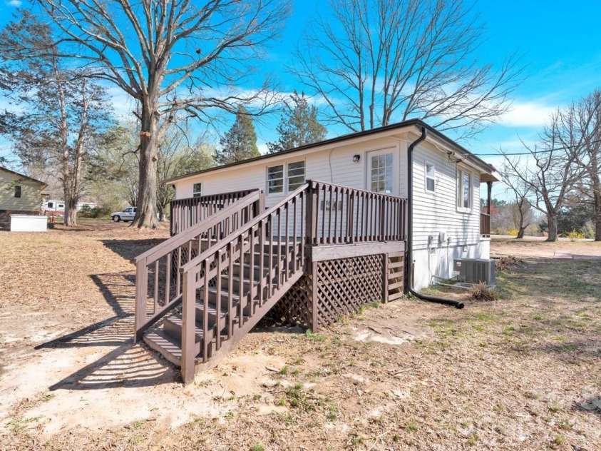 188 Bailey Road, Mooresville, NC 28117.  MLS# CAR4410534, YatesRealty ID 42057. 