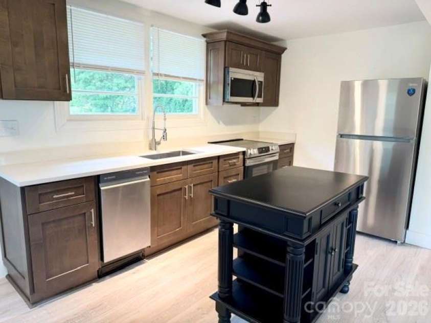 188 Bailey Road, Mooresville, NC 28117.  MLS# CAR4410534, YatesRealty ID 42057. Refrigerator Included