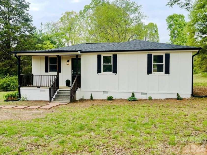 188 Bailey Road, Mooresville, NC 28117.  MLS# CAR4424225, YatesRealty ID 42057. 