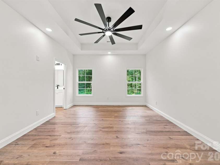 1694 Parsonage Lane, Newton, NC 28658.  MLS# CAR4406946, YatesRealty ID 42058. 